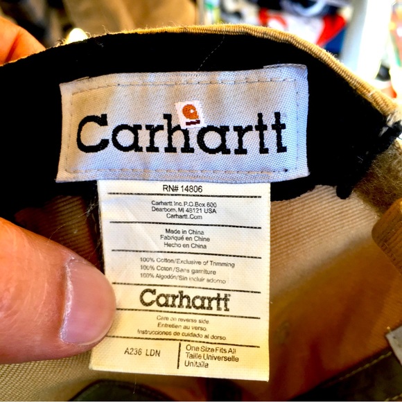 CARHARTT VINTAGE JACKET & Matching HAT - SIZE:Large - HAT is Adjustable Size - Picture 8 of 8